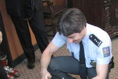 Z policistů skialpinisti