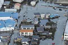 Japonsko zasáhlo zemětřesení a obří vlna tsunami