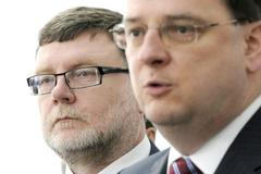 Stanjura a Nečas. Snímek po zvolení nového šéfa klubu ODS