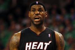 Začala NBA. James poprvé v dresu Miami