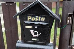 poštovní schránka pošta dopis