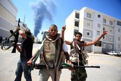 Povstalci čistí Tripolis