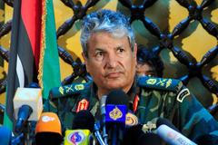 Vůdce vojenských operací libyjských rebelů Abdal Fatah Júnes