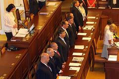 Sněmovna se poprvé schází