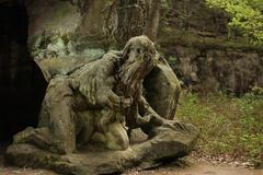 Barokní socha v krajině