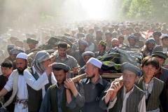 Talikán, Afghánistán - oběti nočního útoku NATO