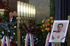 Poslední sbohem Ladislavu Novákovi