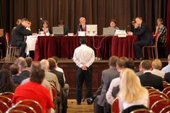 Sazka; věřitelský výbor; Národní dům na Vinohradech