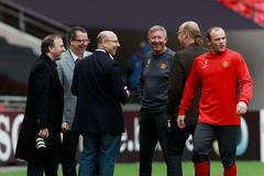 Finále Ligy mistrů, Wembley (Rooney, Ferguson, Glazer family)