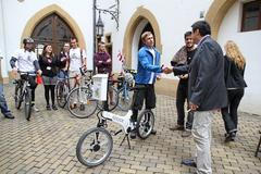 Studenti jedou za mír