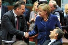 Nečas, Merkelová, Sarkozy. Summit EU o dluhové krizi