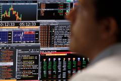 Akciové trhy padají