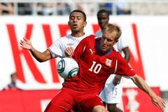 Kirin Cup: Česko - Peru (Kolář a Guevara)