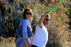 Politici na prázdninách: Sarkozy a Bruniová