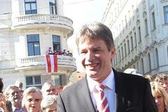 V centru Brna stojí nový hodinový stroj