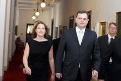 Místopředsedkyně vlády Karolina Peake