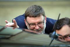 Koalice se schází v devíti