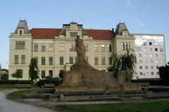 Obchodní akademie v Hořicích