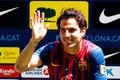 Cesc Fabregas podepsal v Barceloně