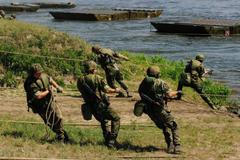 Vojenské cvičení v Litoměřicích