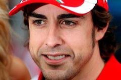 Poslední dny volna jezdců formule 1: Alonso