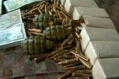 Granáty a munice nalezené údajně v Umariho mešitě v Dará