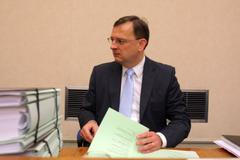 Vláda se sešla po dovolené