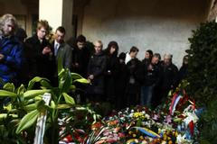 Veřejnost se loučí s Havlem ve Vladislavském sále