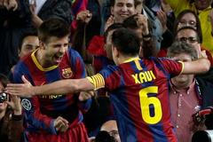 Barcelona - Šachtar (Piqué a Xavi)