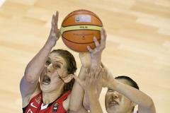 MS basketbal: Česko - Japonsko (Ilona Burgrová)