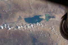 Země z kabiny raketoplánu Endeavour