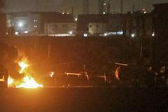 Taliban zaútočil na vojenskou základnu v pákistánském Karáčí