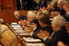 Senát zasedá poprvé v novém složení