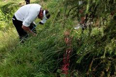 Alex Čejka hledá míček