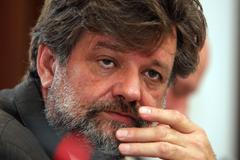 Sabina Slonková na jednání výboru pro obranu a bezpečnost