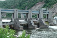 Vodní elektrárna Vrané nad Vltavou