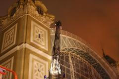 Hoří Průmyslový palác na pražském výstavišti