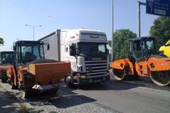 Dopravní komplikace v Kbelské ulici