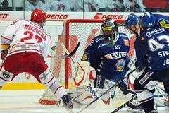 Finále: Třinec - Vítkovice (Martin Růžička, Roman Málek)