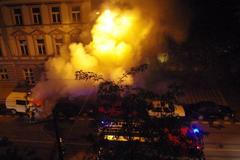 Požár auta v Sokolovské