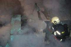 Požár budky teplovodu ve Vsetíně