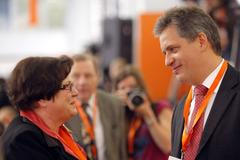 Sjezd ČSSD v Brně. Den druhý. Jiří Dienstbier mladší a Marie Benešová