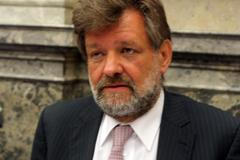 Vláda se sešla po dovolené