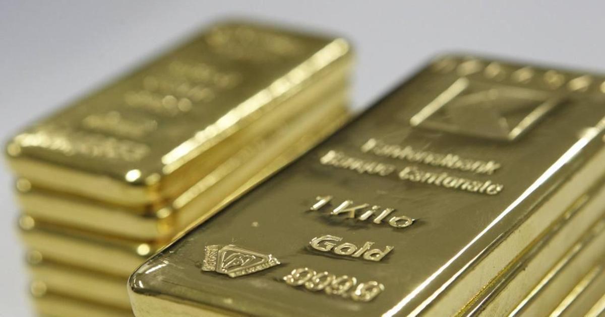 Cena zlata opět láme historické rekordy, na maximu je i stříbro