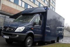 Policejní auto - GPS - případ Anička