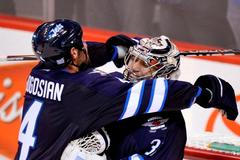 První vítězství Winnipegu Jets (Pavelec)