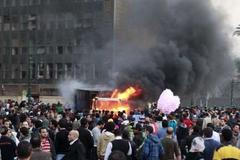 Egypt: střety demonstrantů s policií na náměstí Tahrír