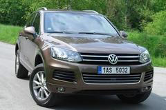 2 Auto roku VW Touareg
