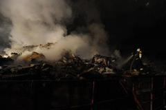 Požár skládky v Libni