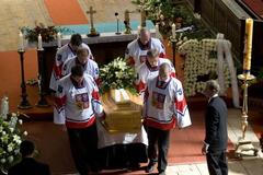 Rozloučení s hokejistou Janem Markem v Hradci Královém